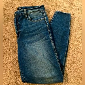 Kut From the Kloth Frayed Hem Ankle Skinnies